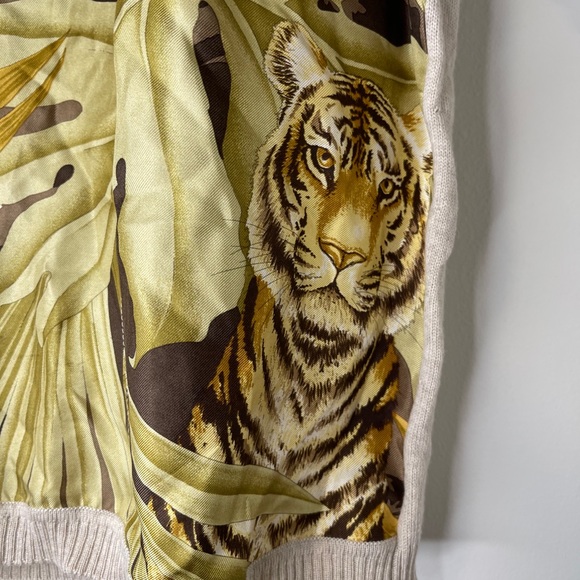 Rare SALVATORE FERRAGAMO silk short sleeve top M - Picture 6 of 13